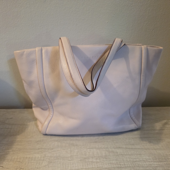 SOLD- Kate Spade Murray Street Shoshanna Bow Tote - Picture 3 of 12